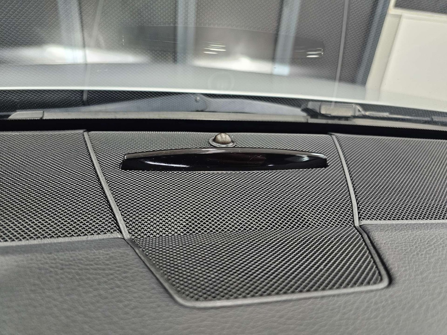 Used Mercedes-Benz E Class 2015 for sale - 76972350: Photo 88