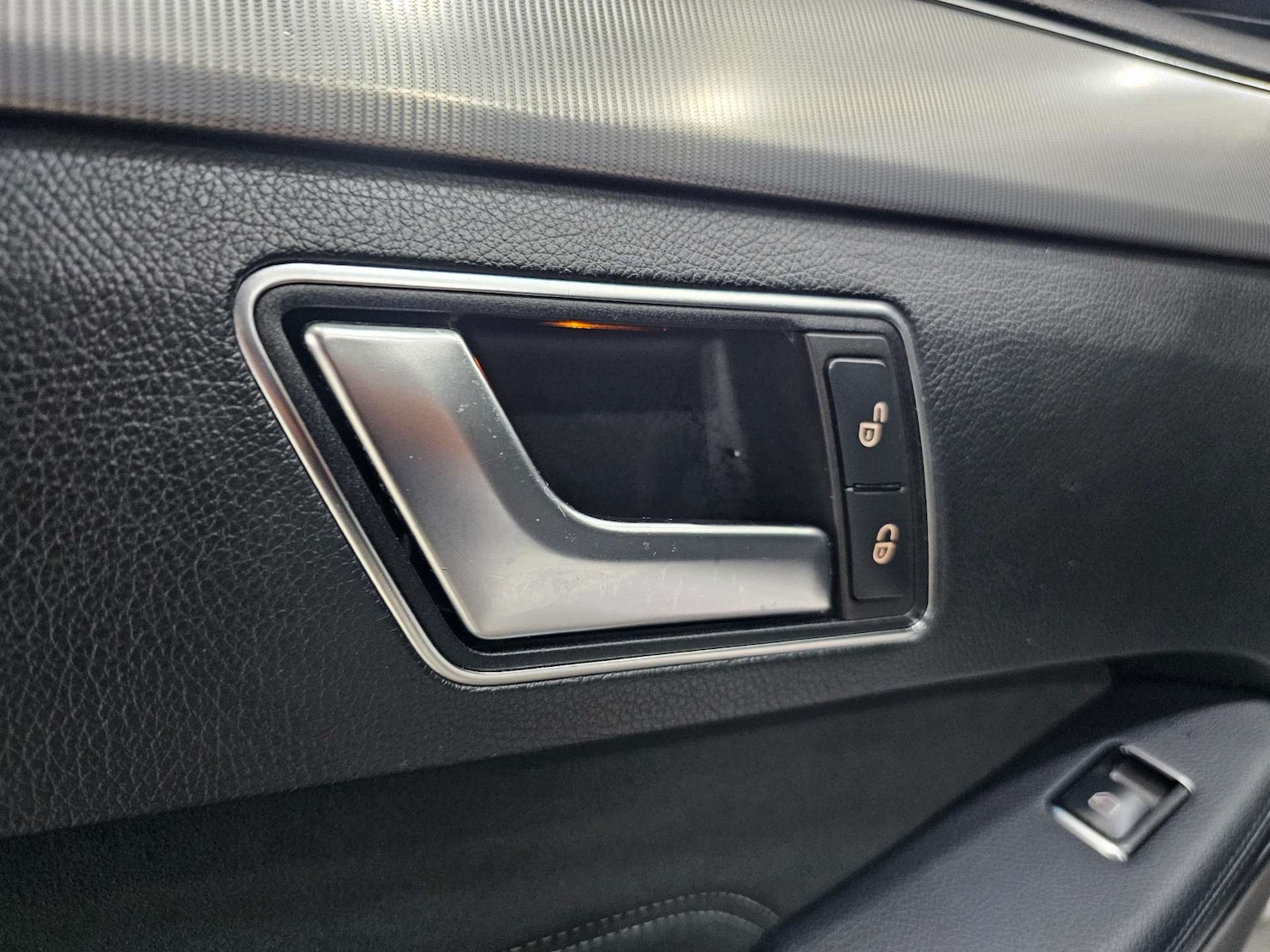 Used Mercedes-Benz E Class 2015 for sale - 76972350: Photo 97