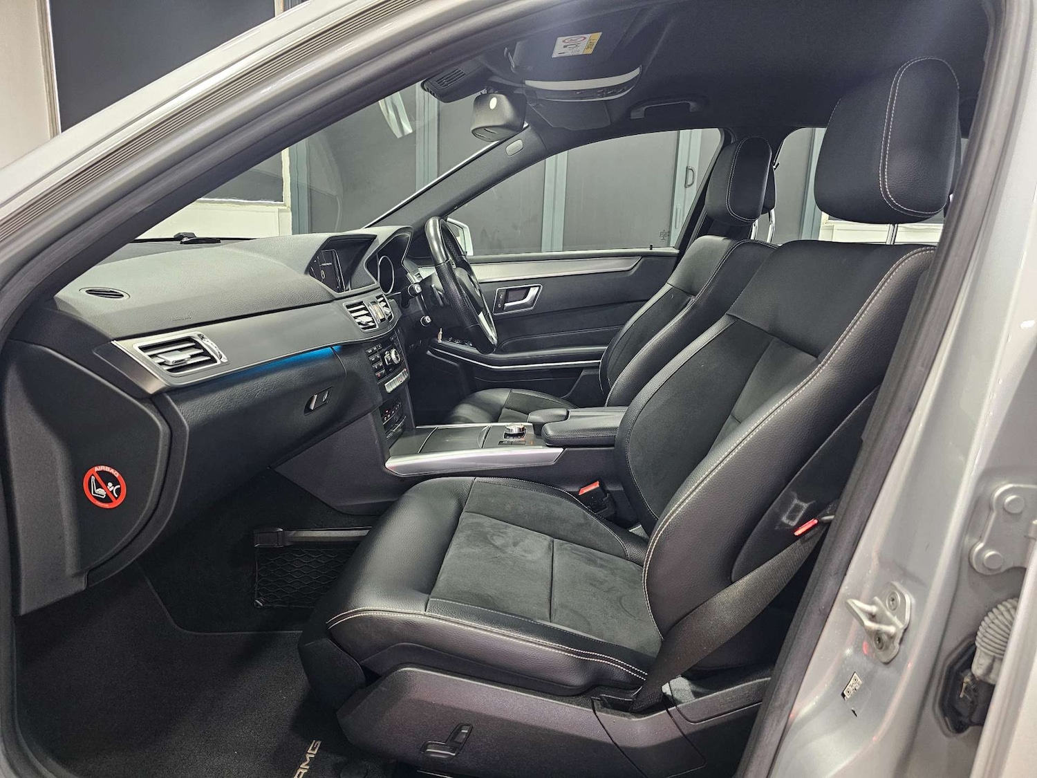 Used Mercedes-Benz E Class 2015 for sale - 76972350: Photo 98