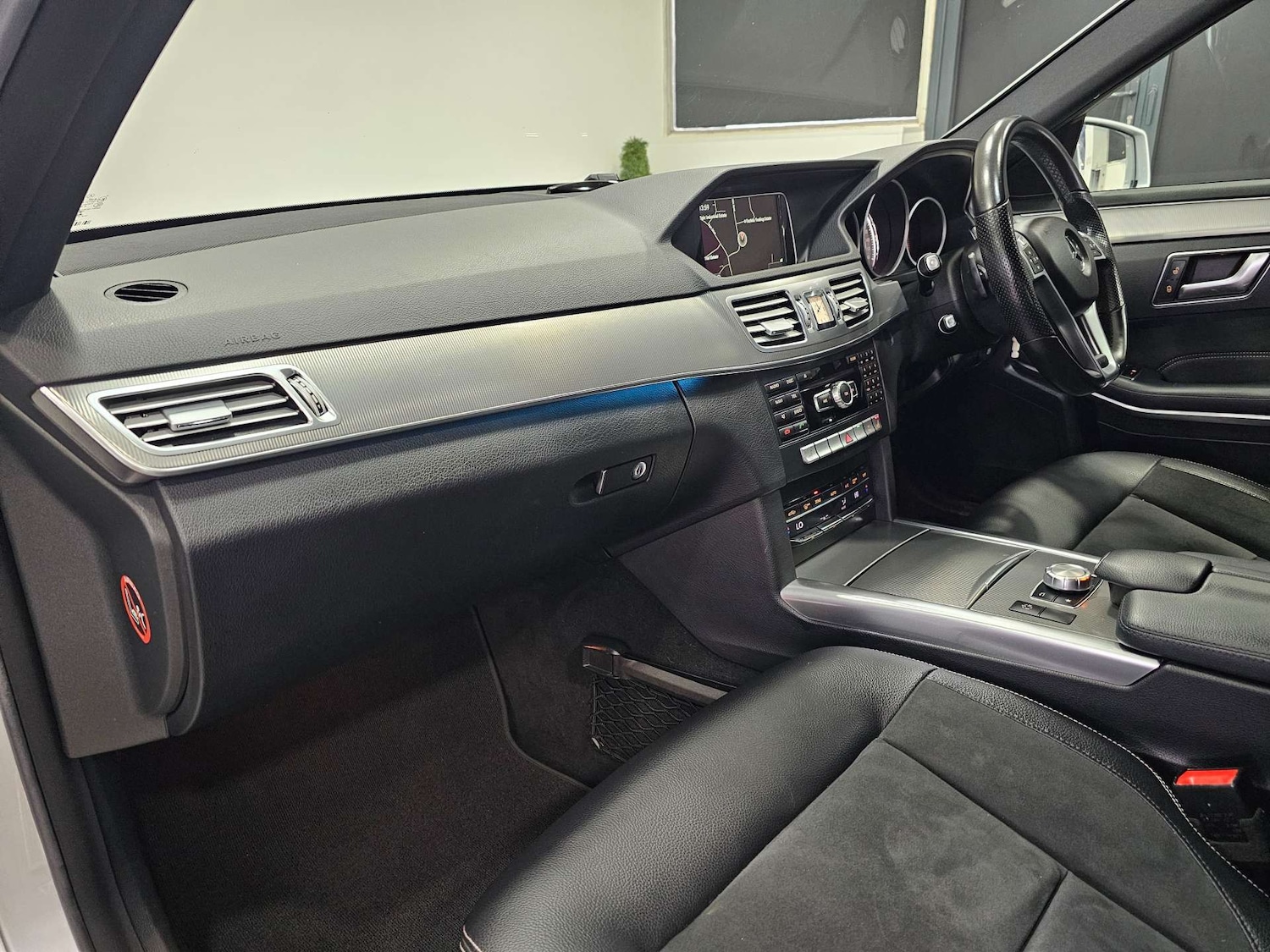 Used Mercedes-Benz E Class 2015 for sale - 76972350: Photo 99