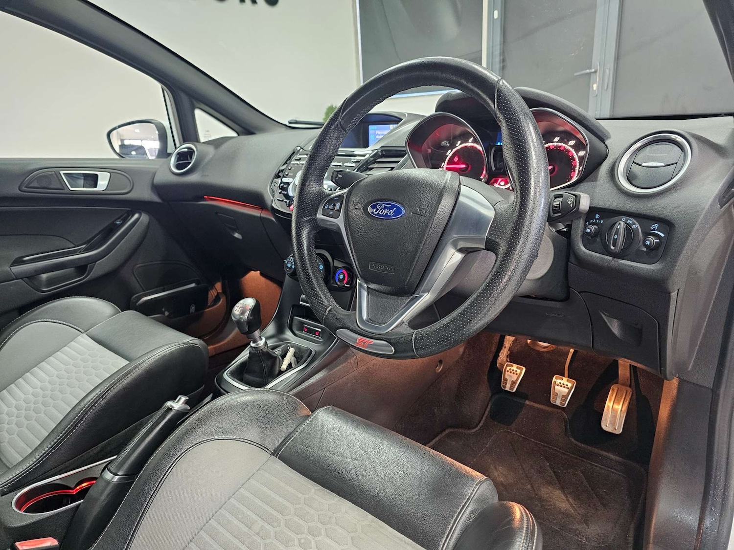 Used Ford Fiesta 2014 for sale - 77235337: Photo 3