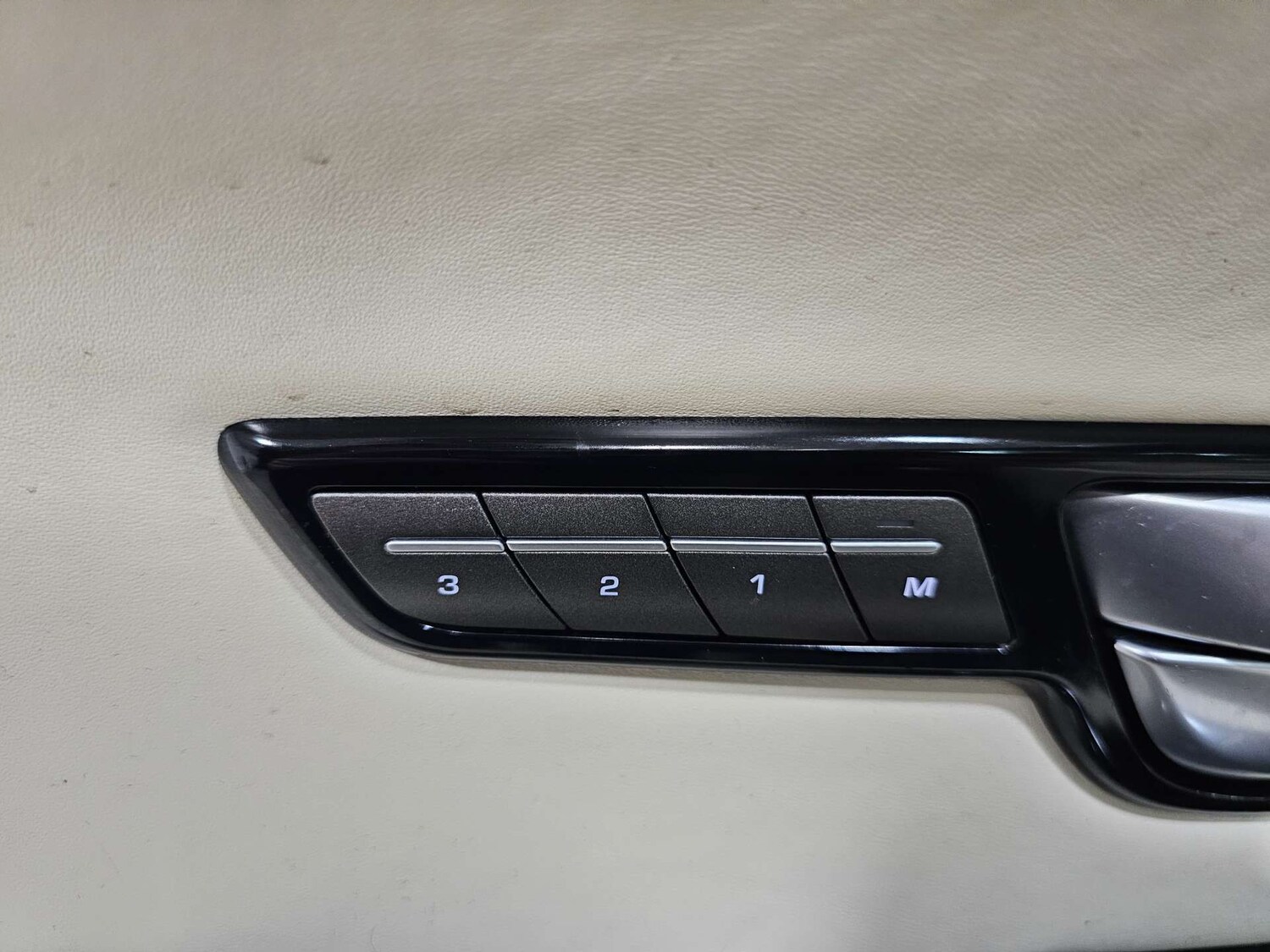 Used Land Rover Range Rover Evoque 2017 for sale - 77707525: Photo 11