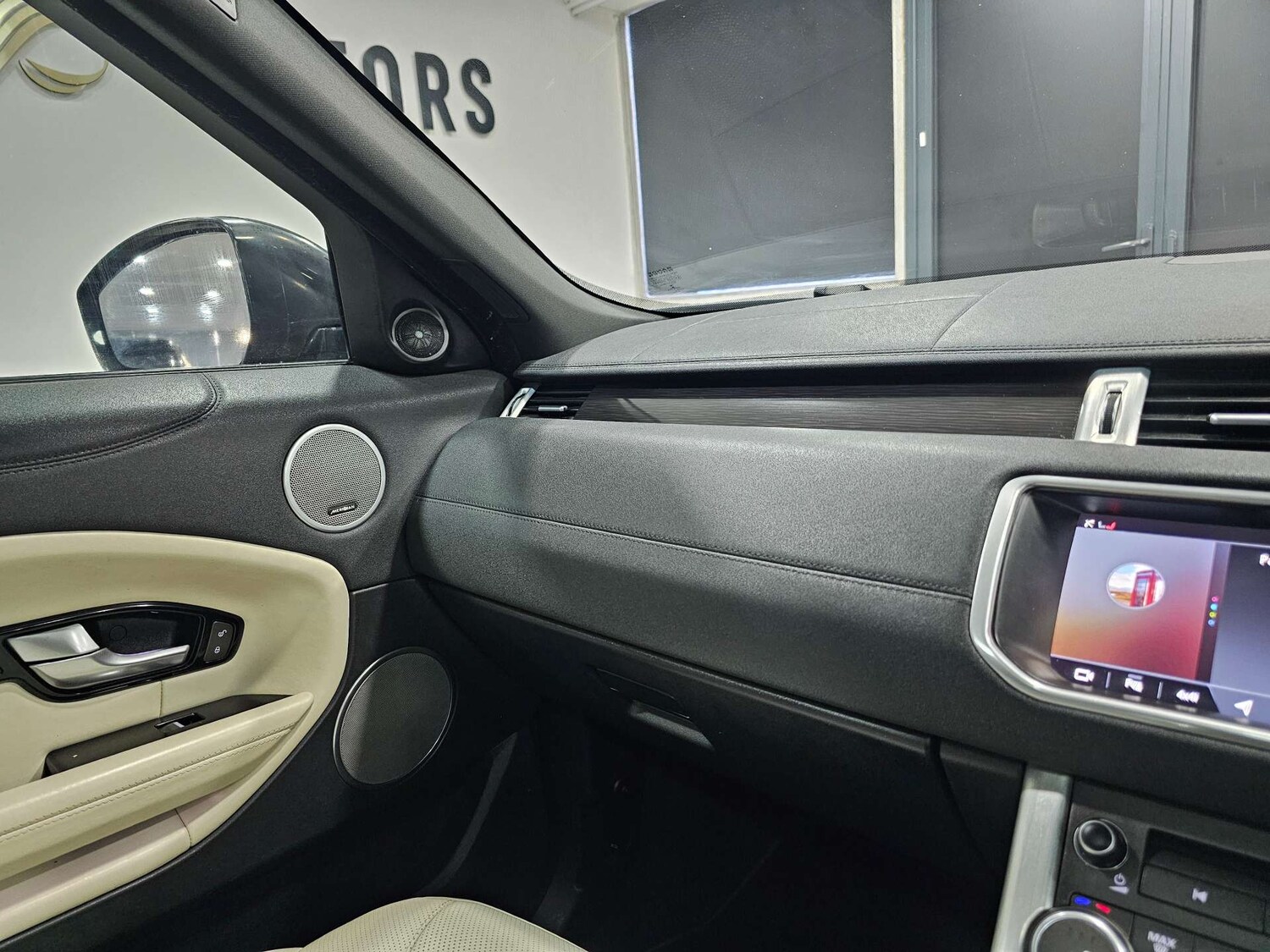 Used Land Rover Range Rover Evoque 2017 for sale - 77707525: Photo 32