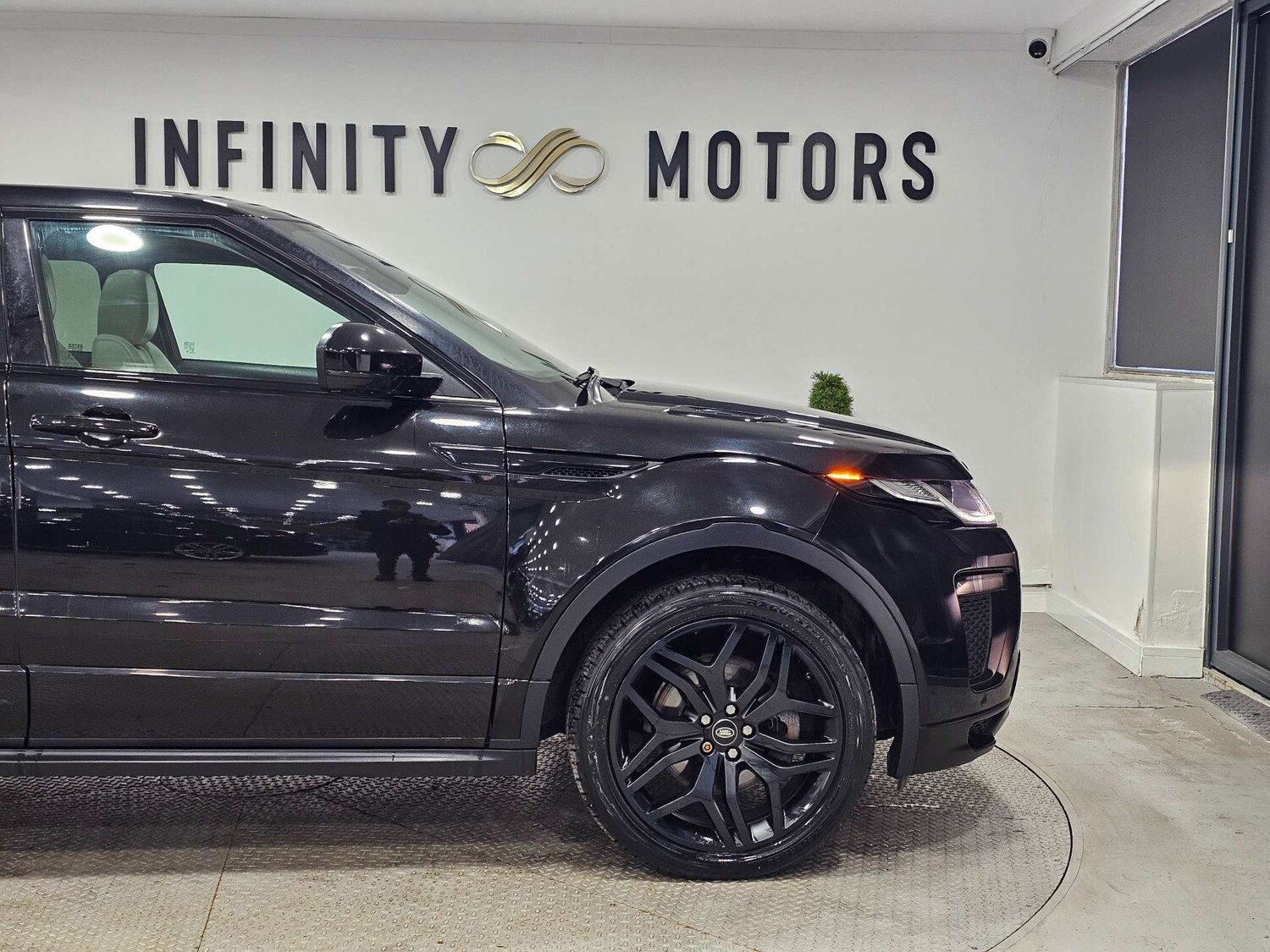 Used Land Rover Range Rover Evoque 2017 for sale - 77707525: Photo 64