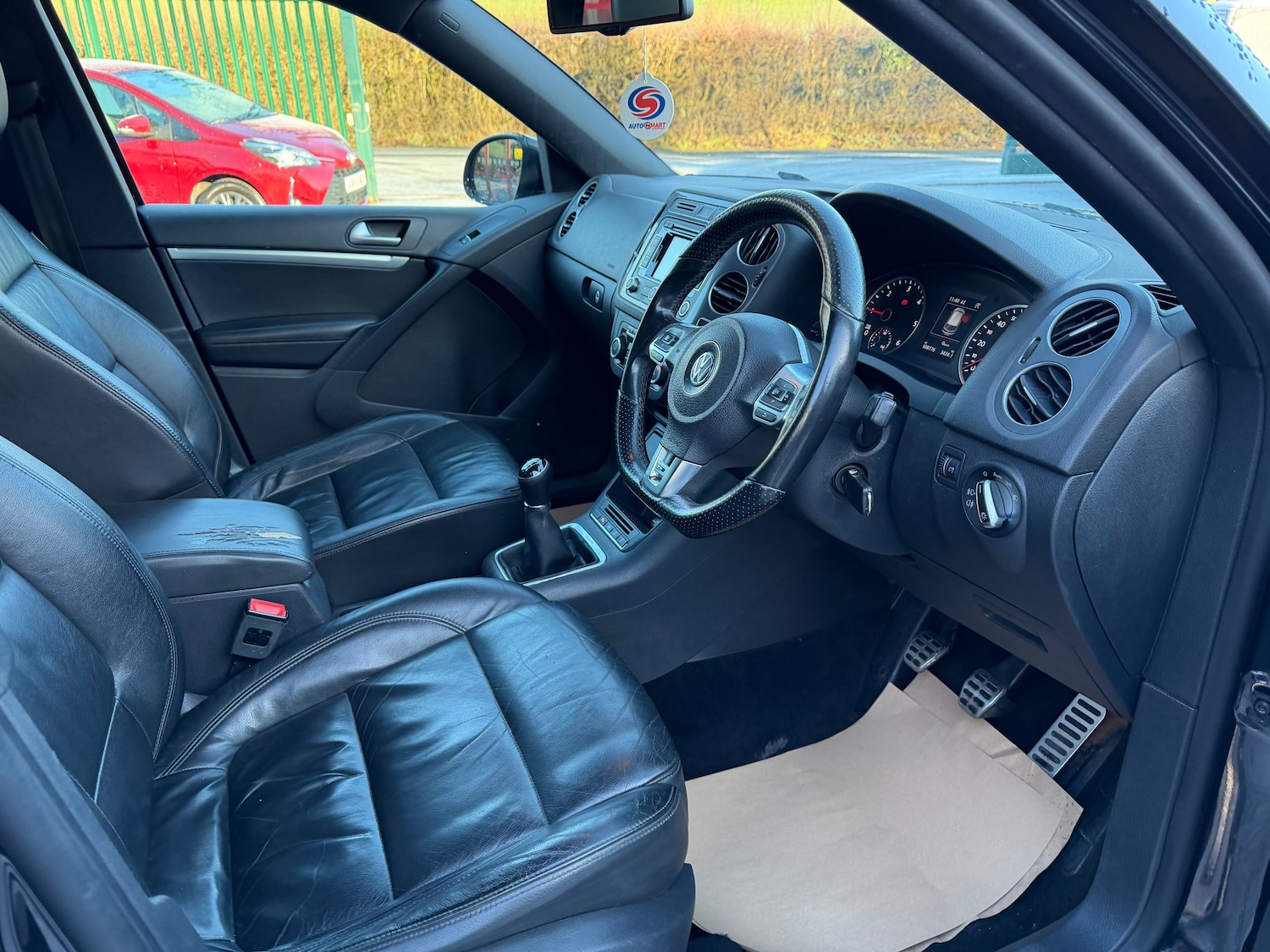 Used Volkswagen Tiguan 2015 for sale - 76545935: Photo 11