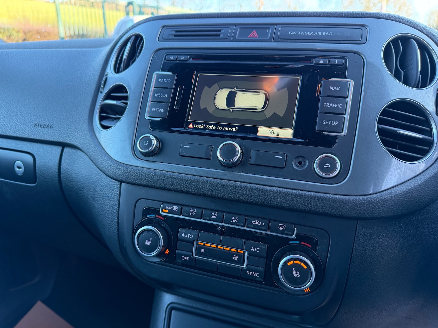 Used Volkswagen Tiguan 2015 for sale - 76545935: Photo 14