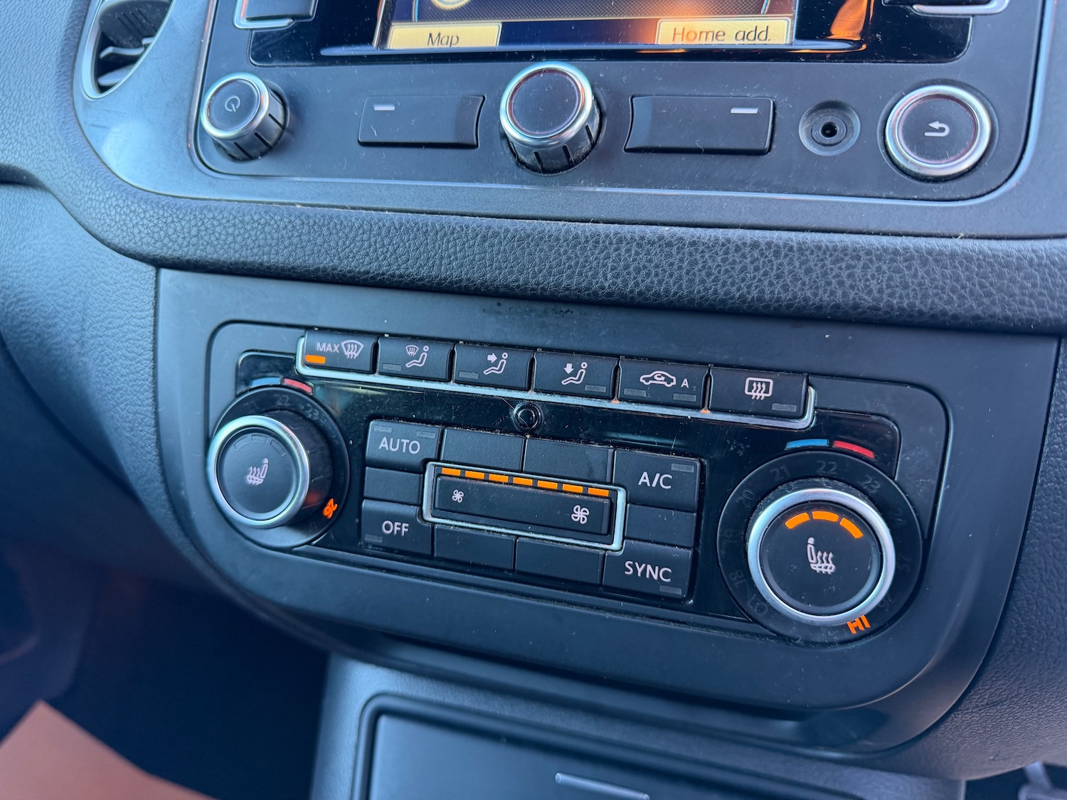 Used Volkswagen Tiguan 2015 for sale - 76545935: Photo 16