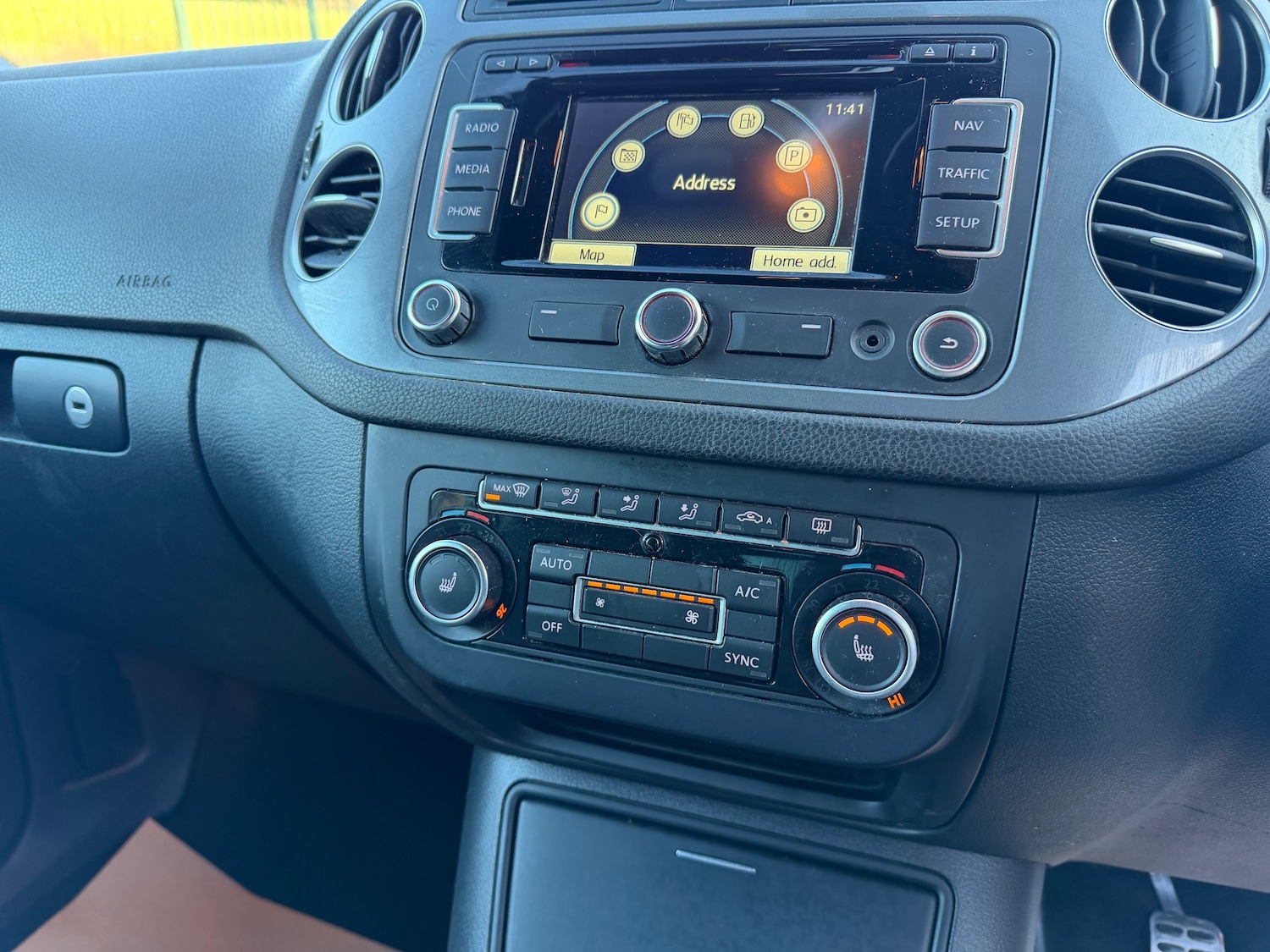 Used Volkswagen Tiguan 2015 for sale - 76545935: Photo 17