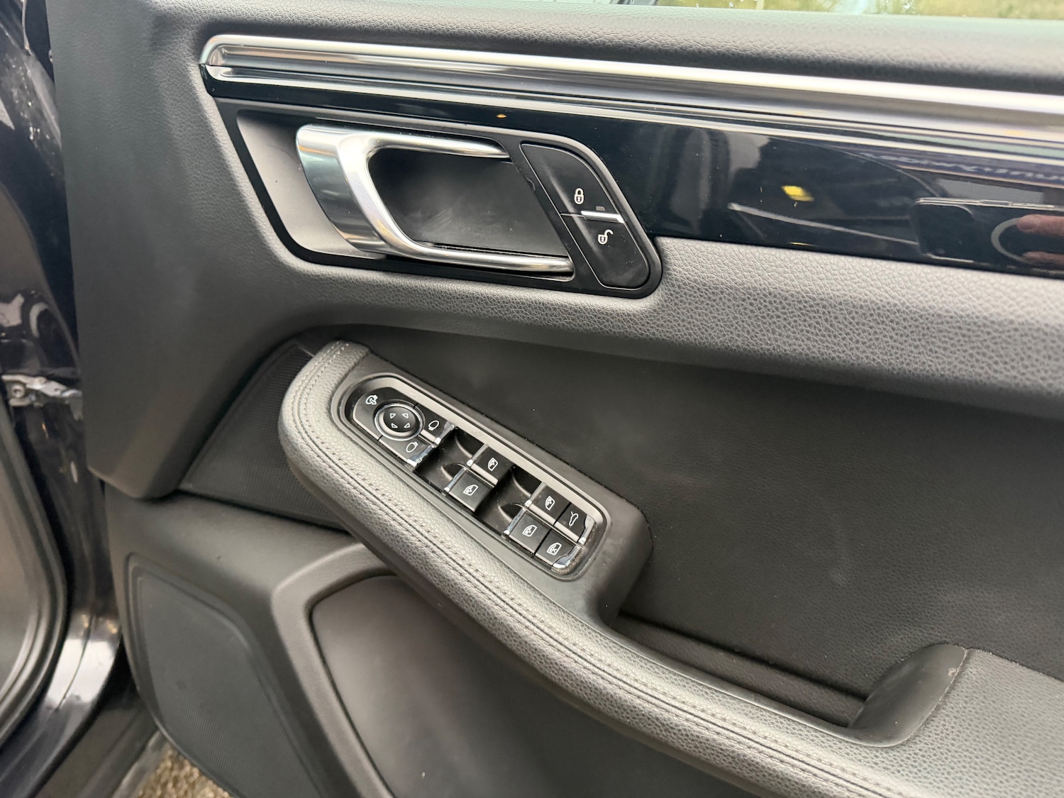 Used Porsche Macan 2014 for sale - 77226181: Photo 11