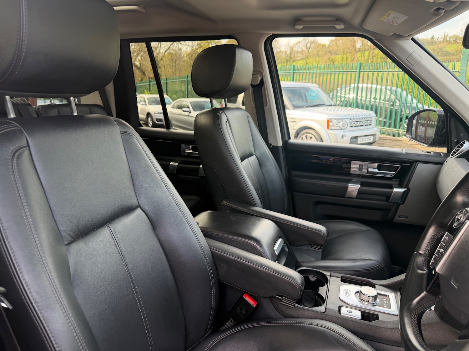 Used Land Rover Discovery 2016 for sale - 78154841: Photo 13