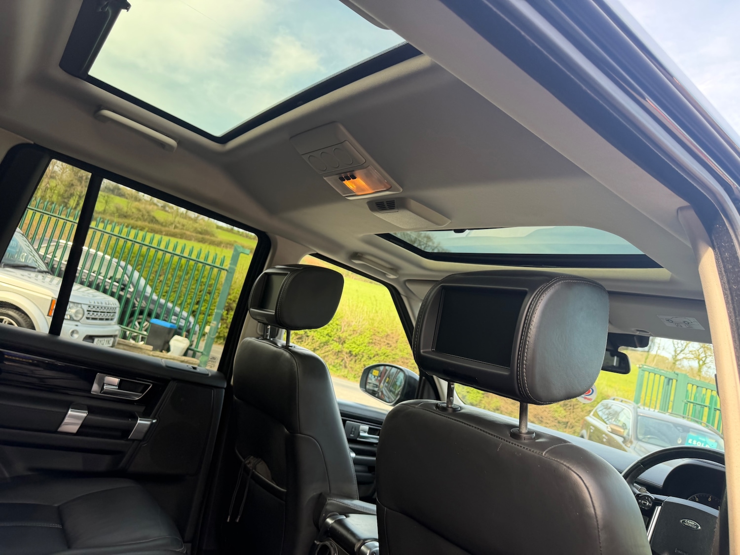 Used Land Rover Discovery 2016 for sale - 78154841: Photo 21