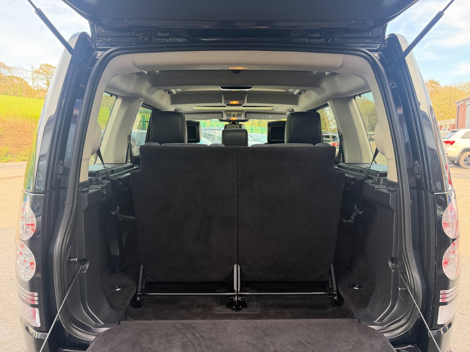 Used Land Rover Discovery 2016 for sale - 78154841: Photo 30