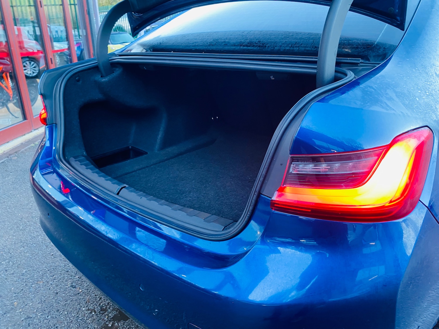 Used BMW 3 Series 2019 for sale - 77232346: Photo 10