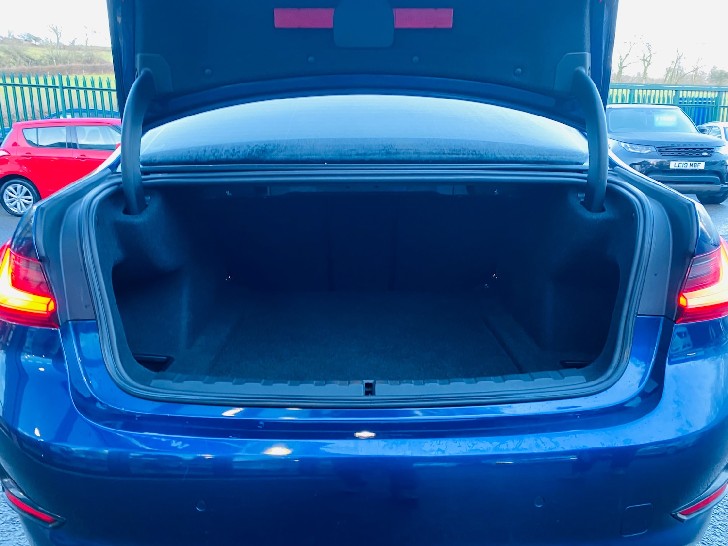 Used BMW 3 Series 2019 for sale - 77232346: Photo 11