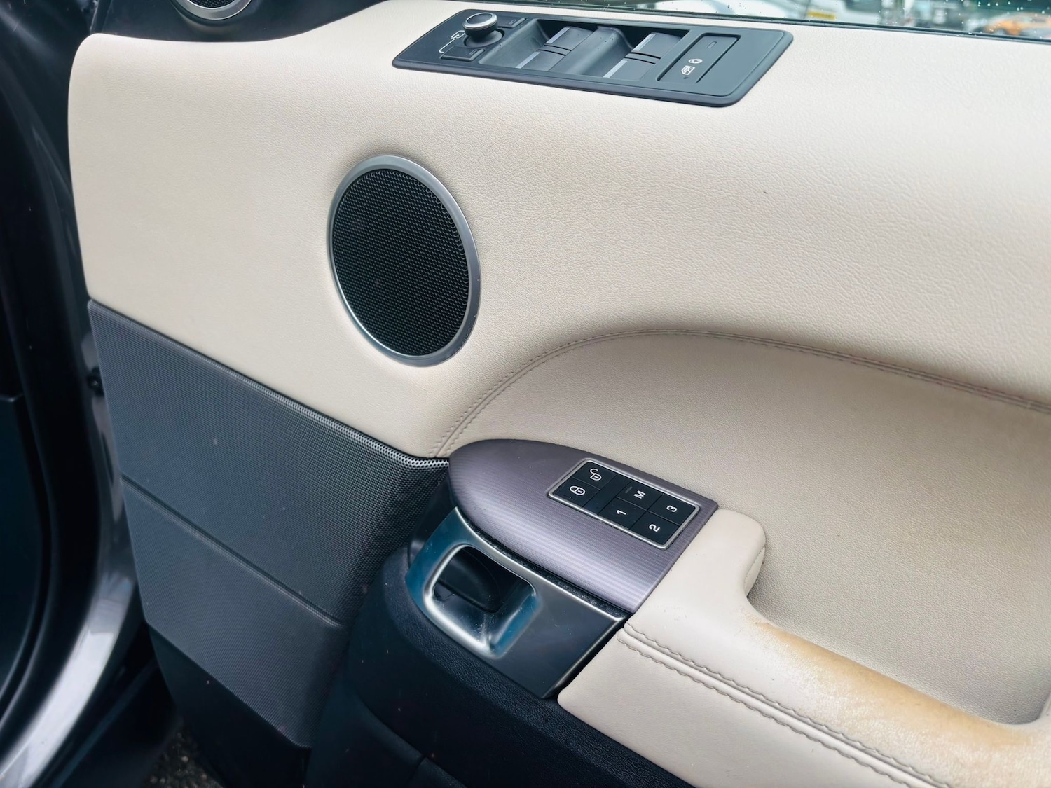 Used Land Rover Range Rover Sport 2017 for sale - 76405806: Photo 22