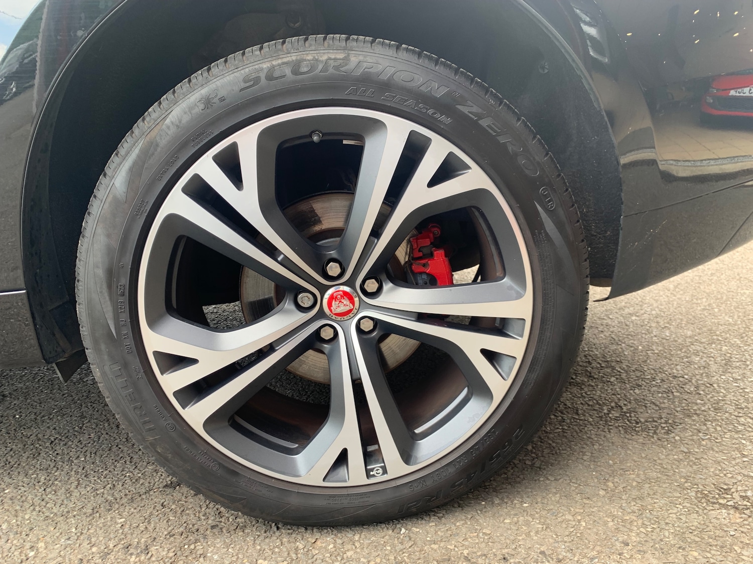 Used Jaguar F-Pace 2017 for sale - 76181952: Photo 12