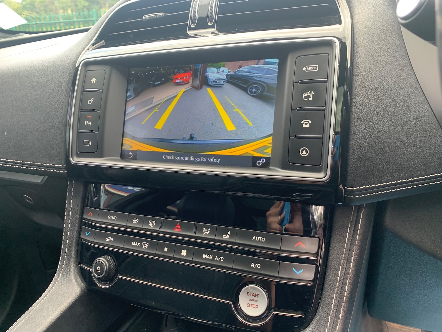 Used Jaguar F-Pace 2017 for sale - 76181952: Photo 27