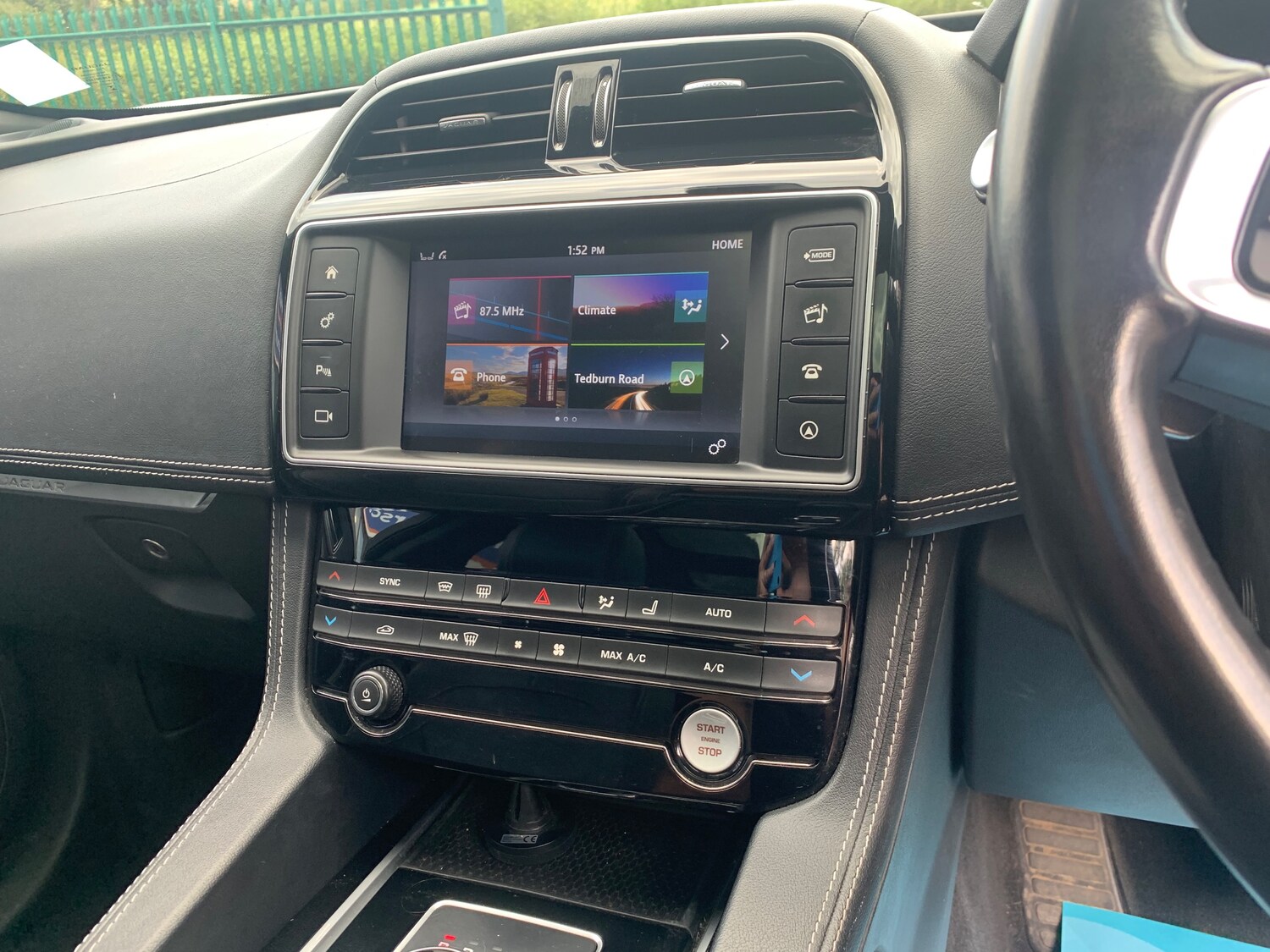 Used Jaguar F-Pace 2017 for sale - 76181952: Photo 28