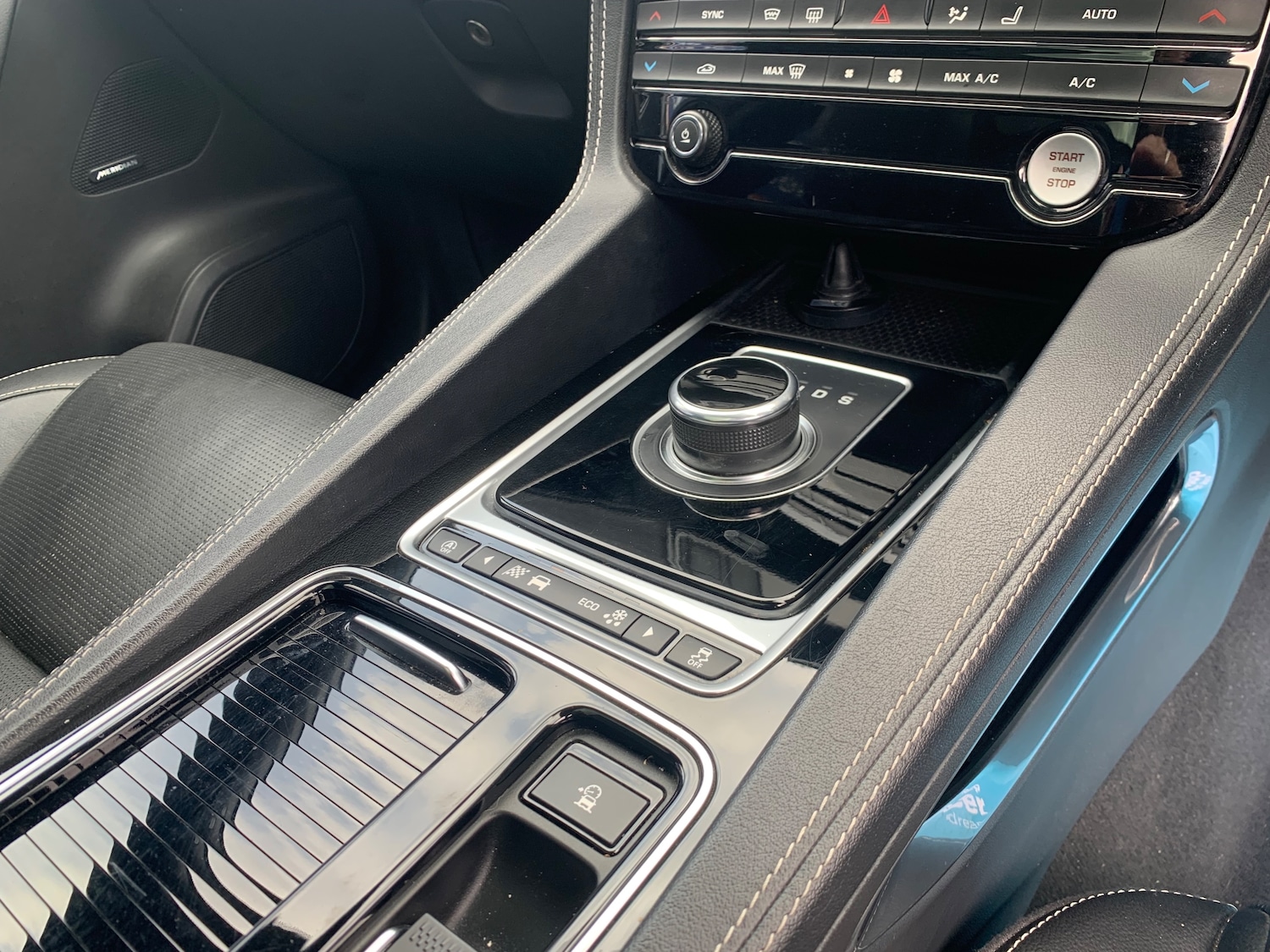 Used Jaguar F-Pace 2017 for sale - 76181952: Photo 29