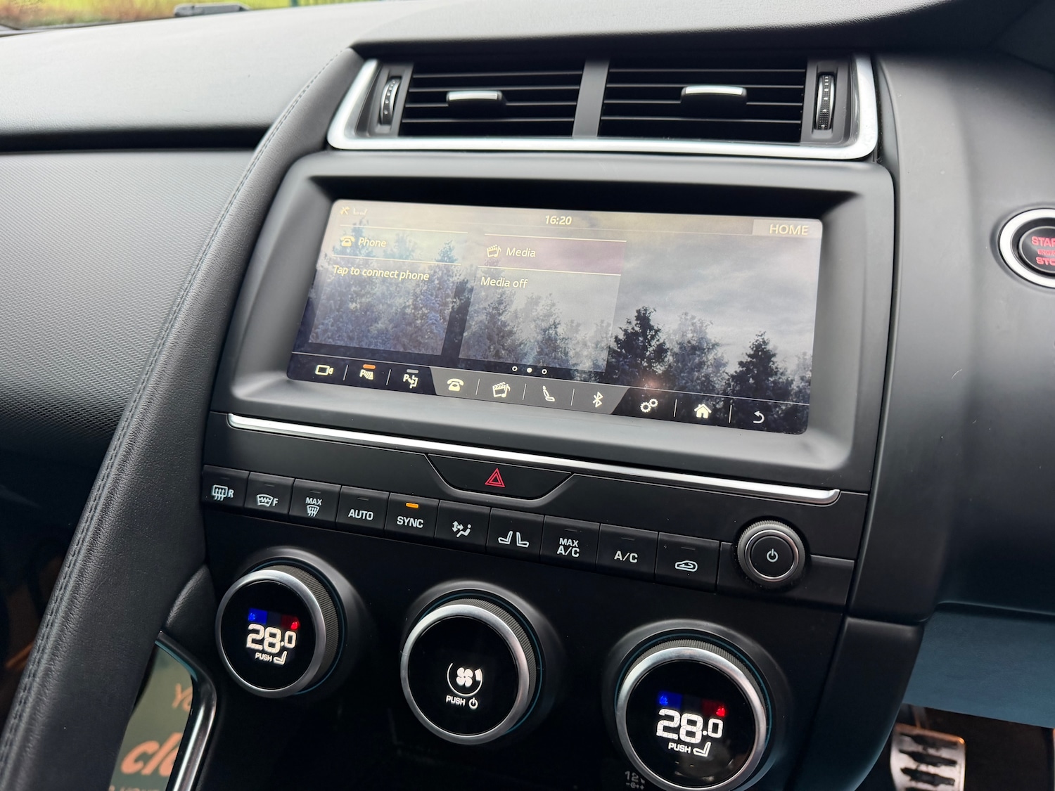 Used Jaguar E-Pace 2019 for sale - 77421275: Photo 18