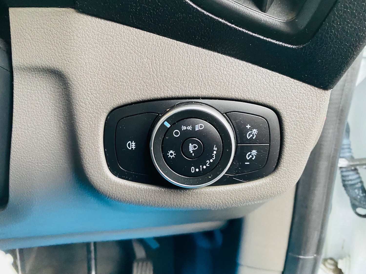 Used Ford Transit Connect 2020 for sale - 74518148: Photo 24