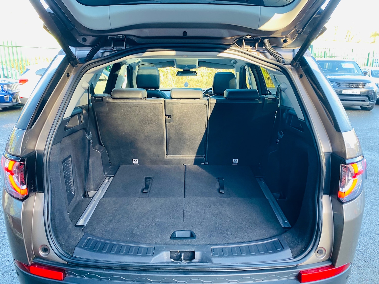 Used Land Rover Discovery Sport 2015 for sale - 77069378: Photo 11