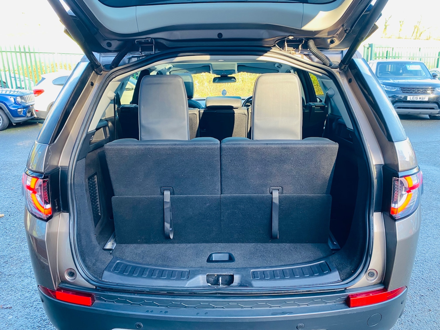 Used Land Rover Discovery Sport 2015 for sale - 77069378: Photo 14