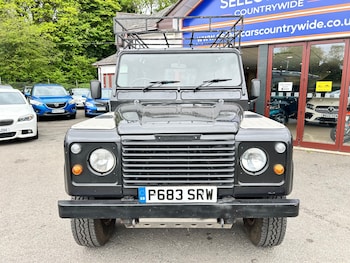 Used Land Rover Defender 110 1997 for sale - 78599163: Photo