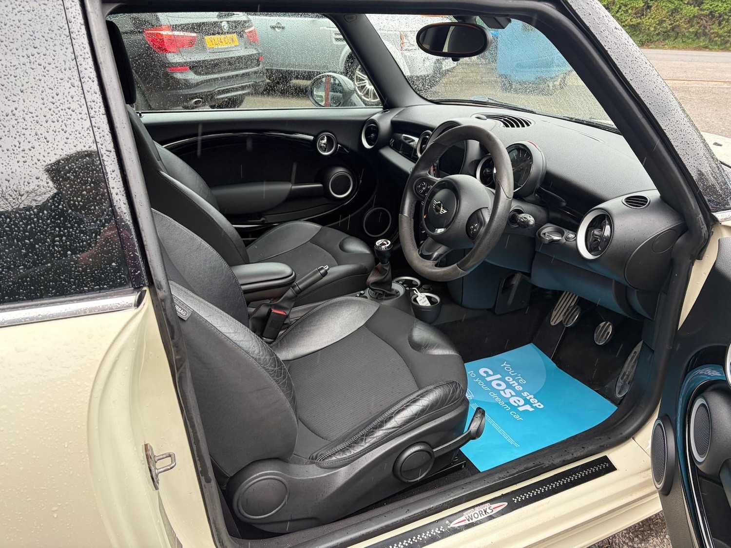 Used MINI Hatch 2011 for sale - 78201551: Photo 5