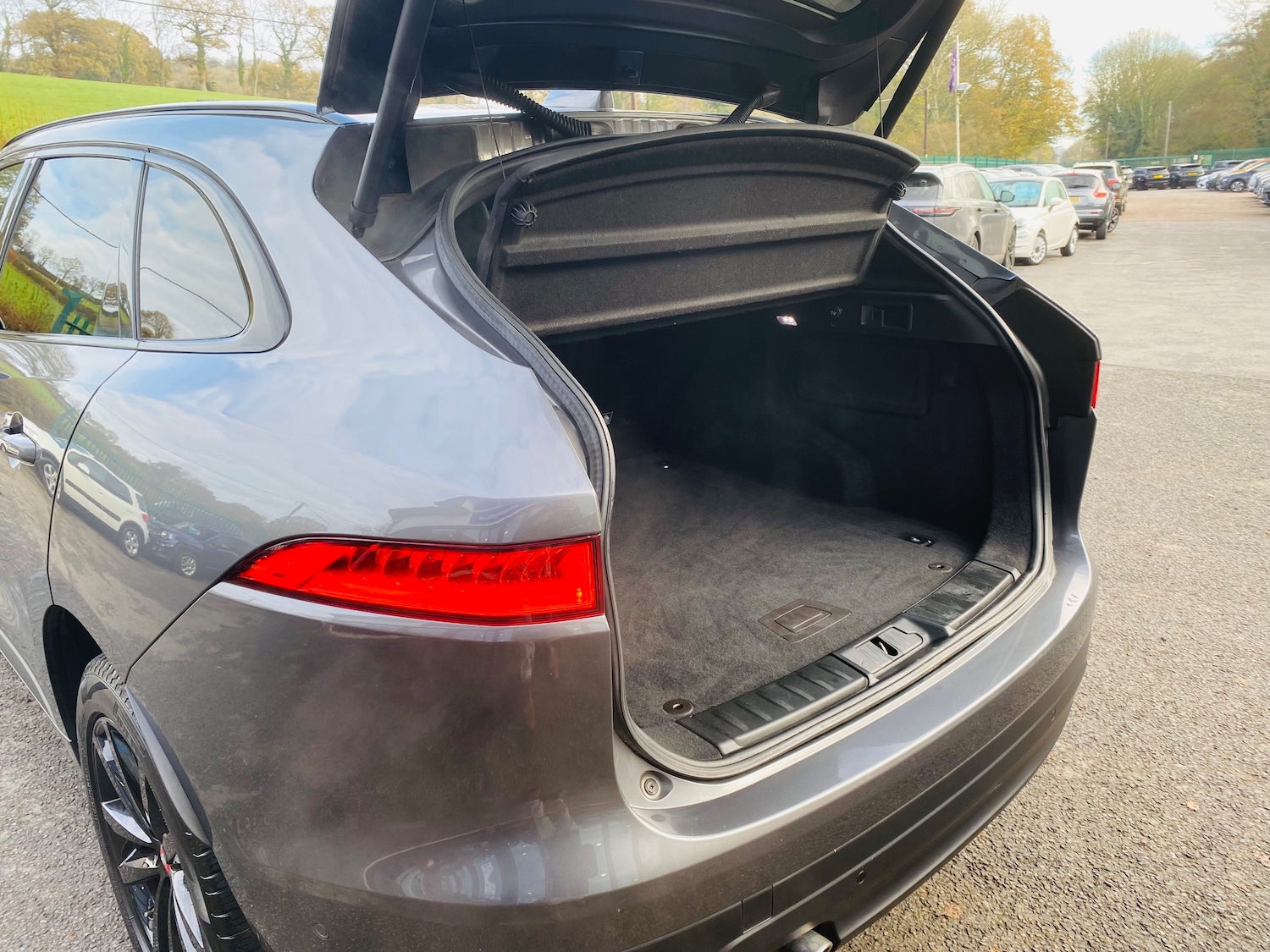 Used Jaguar F-Pace 2018 for sale - 76706700: Photo 10