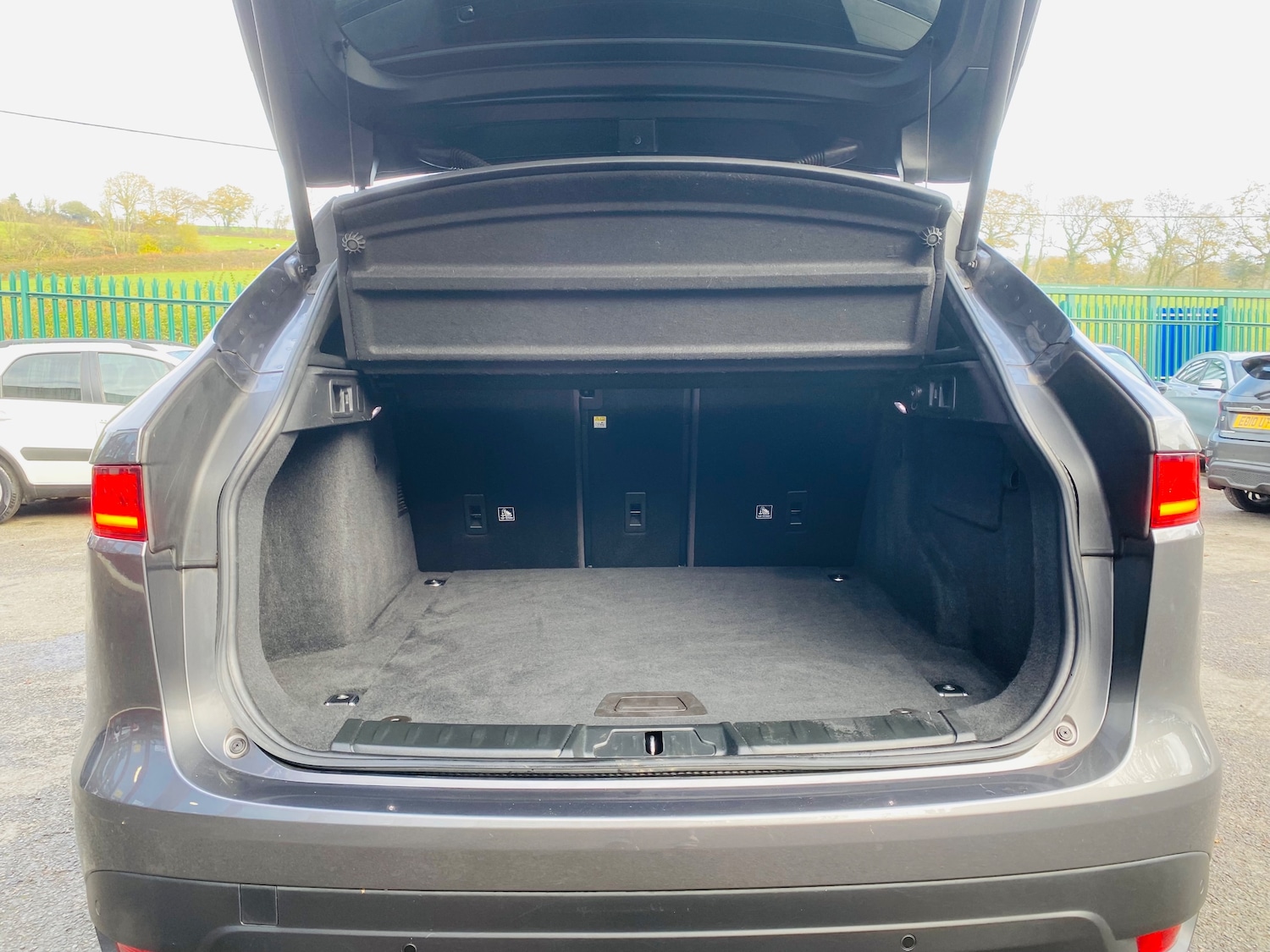 Used Jaguar F-Pace 2018 for sale - 76706700: Photo 11