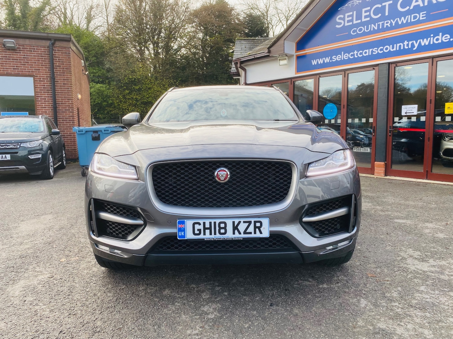 Used Jaguar F-Pace 2018 for sale - 76706700: Photo 3