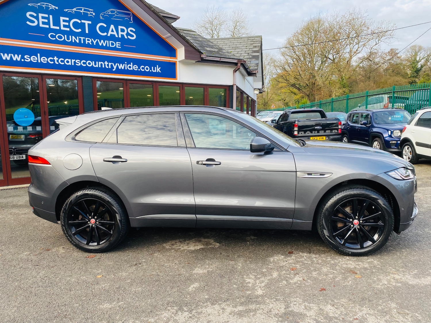 Used Jaguar F-Pace 2018 for sale - 76706700: Photo 9