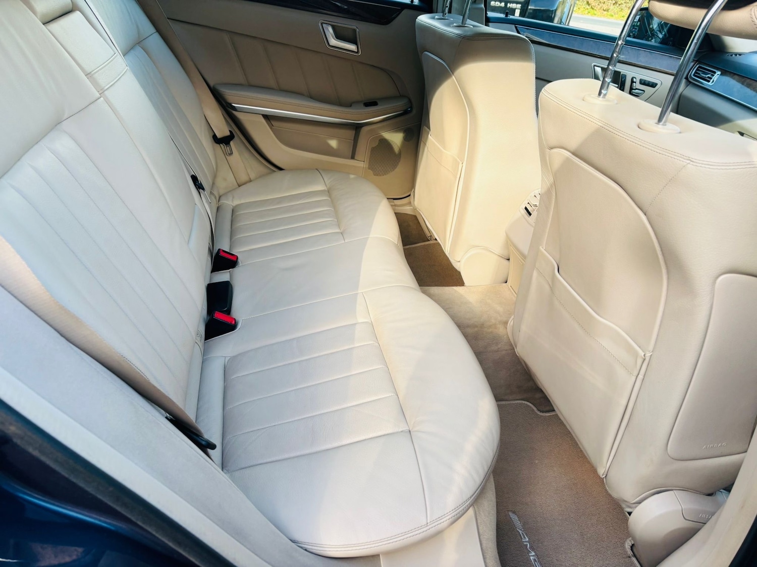 Used Mercedes-Benz E Class 2013 for sale - 76391936: Photo 27