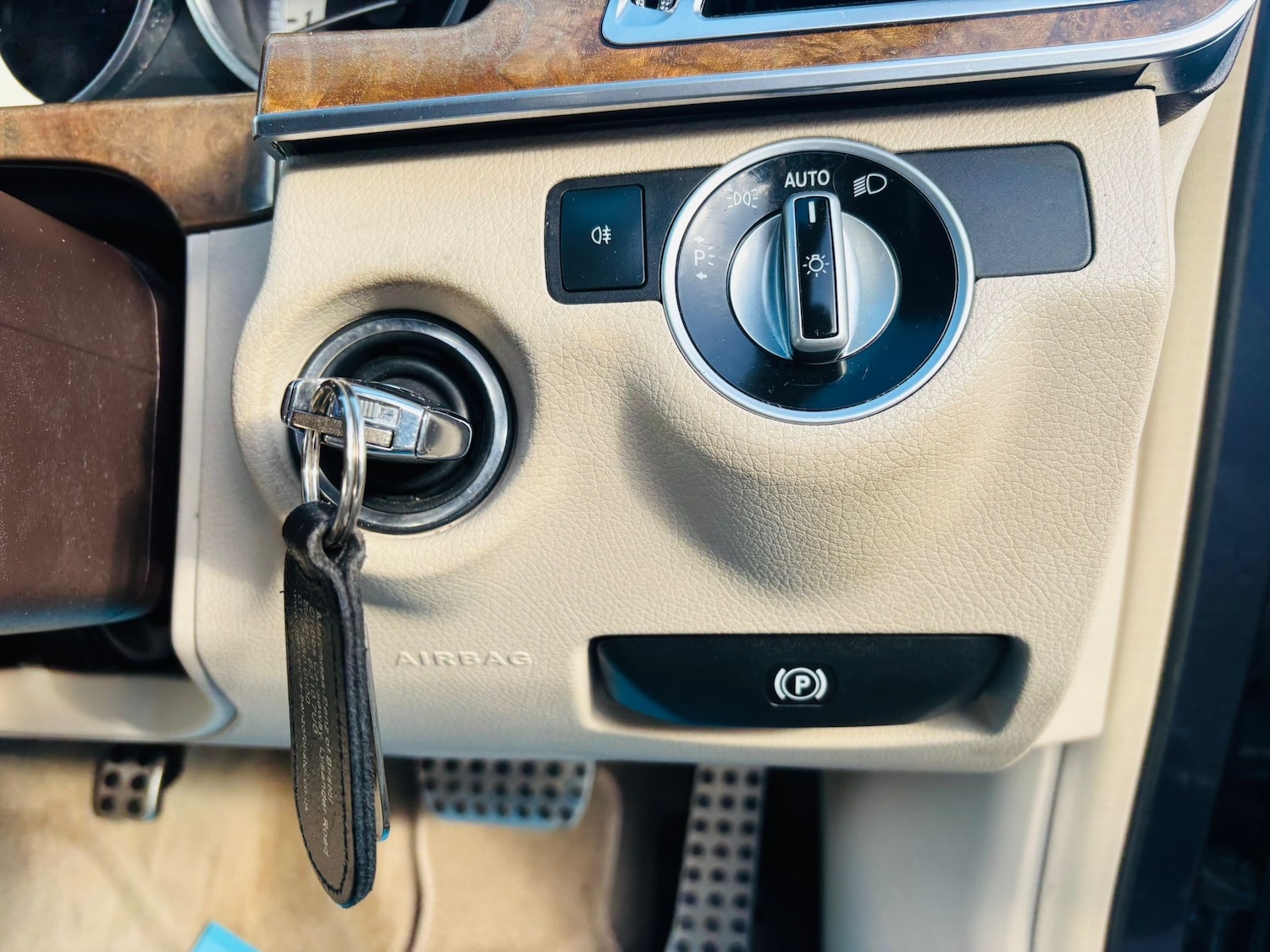 Used Mercedes-Benz E Class 2013 for sale - 76391936: Photo 29