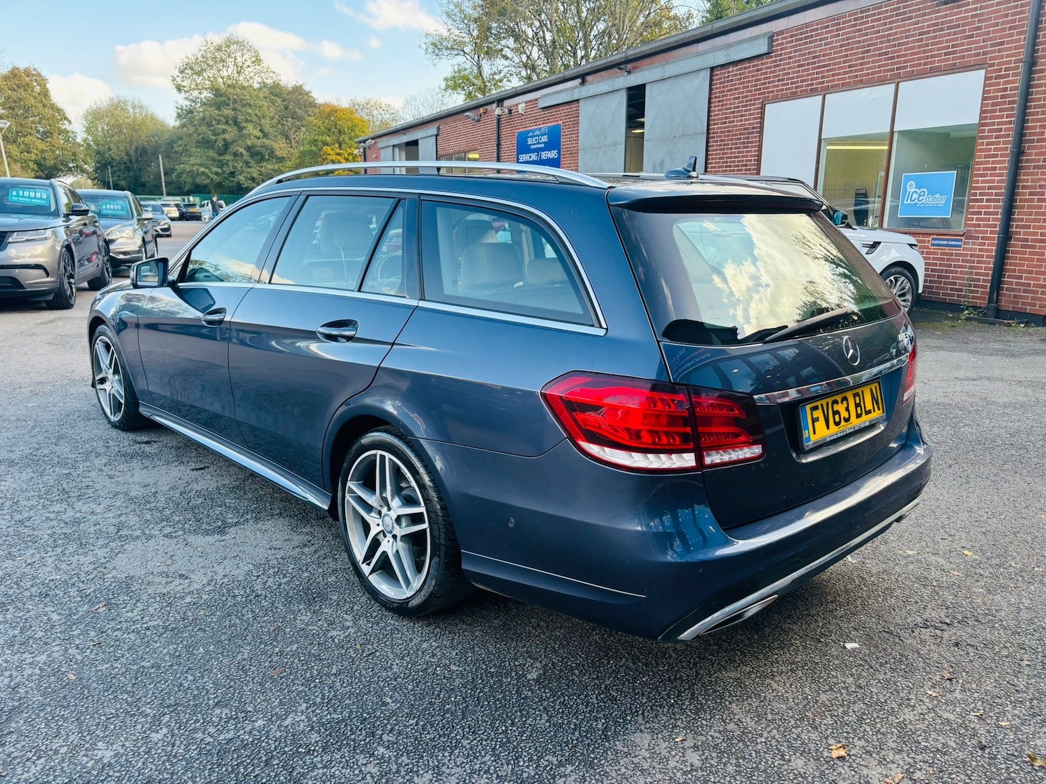 Used Mercedes-Benz E Class 2013 for sale - 76391936: Photo 8