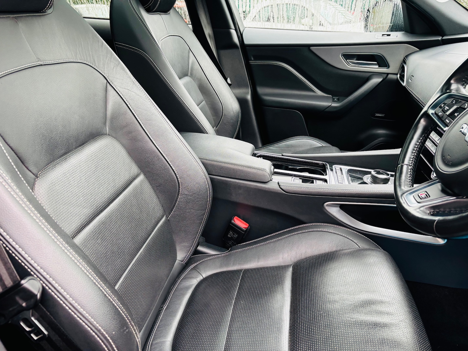 Used Jaguar F-Pace 2017 for sale - 76143623: Photo 14