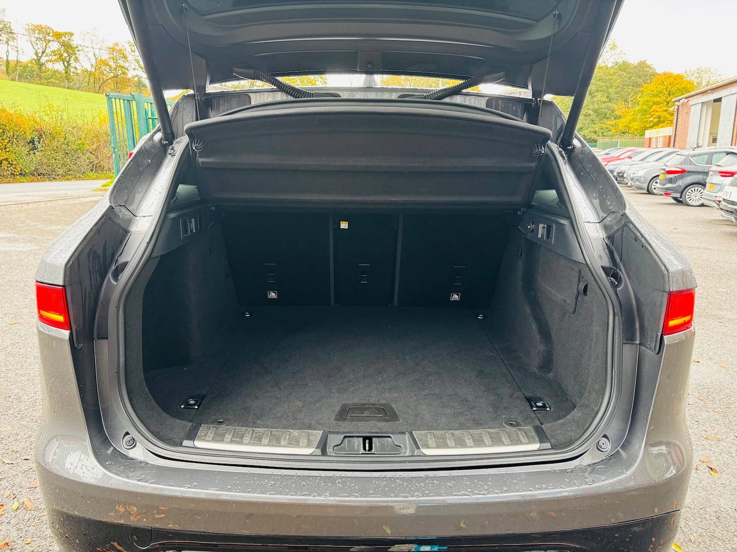 Used Jaguar F-Pace 2017 for sale - 76143623: Photo 37