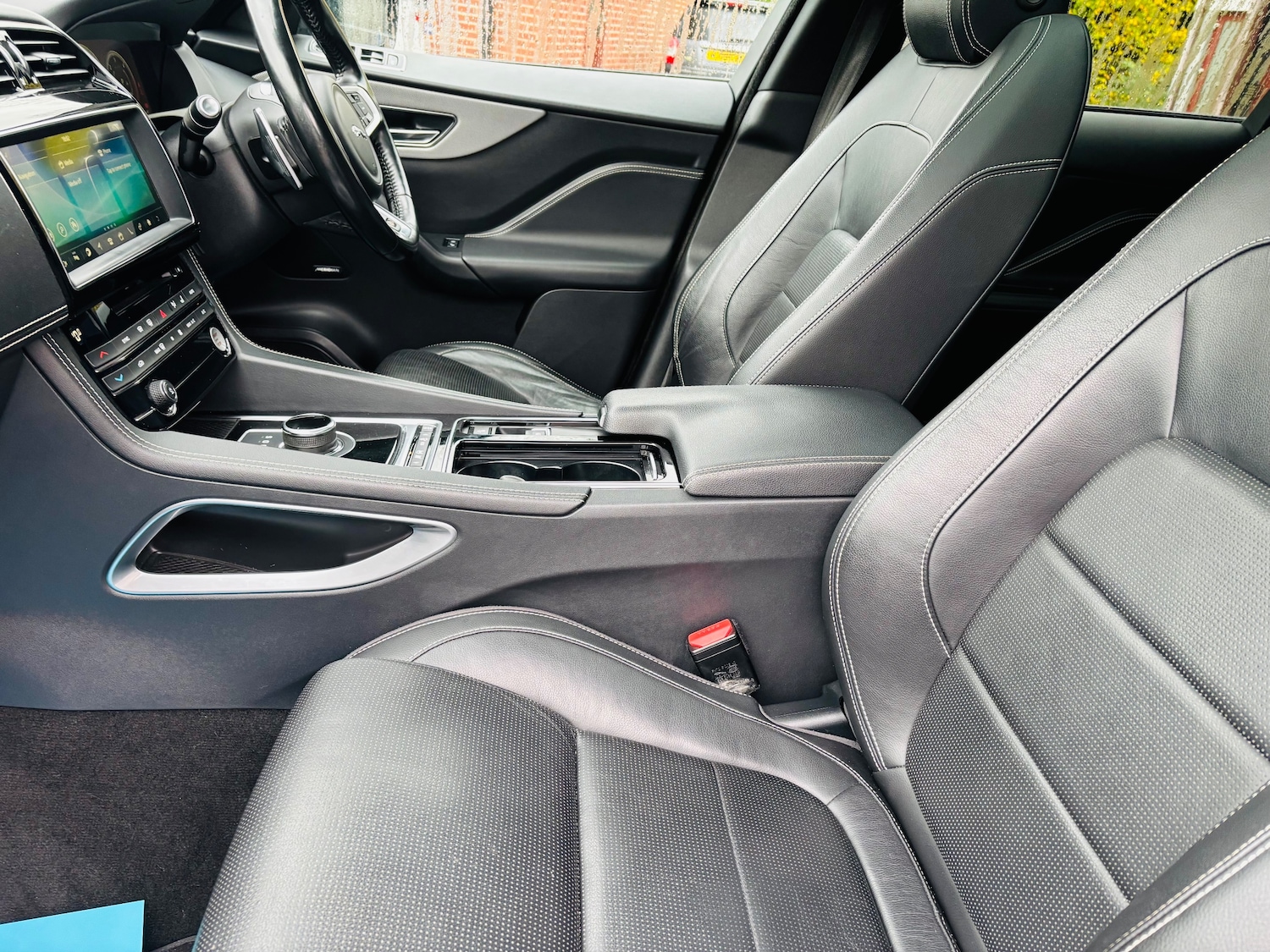 Used Jaguar F-Pace 2017 for sale - 76143623: Photo 45