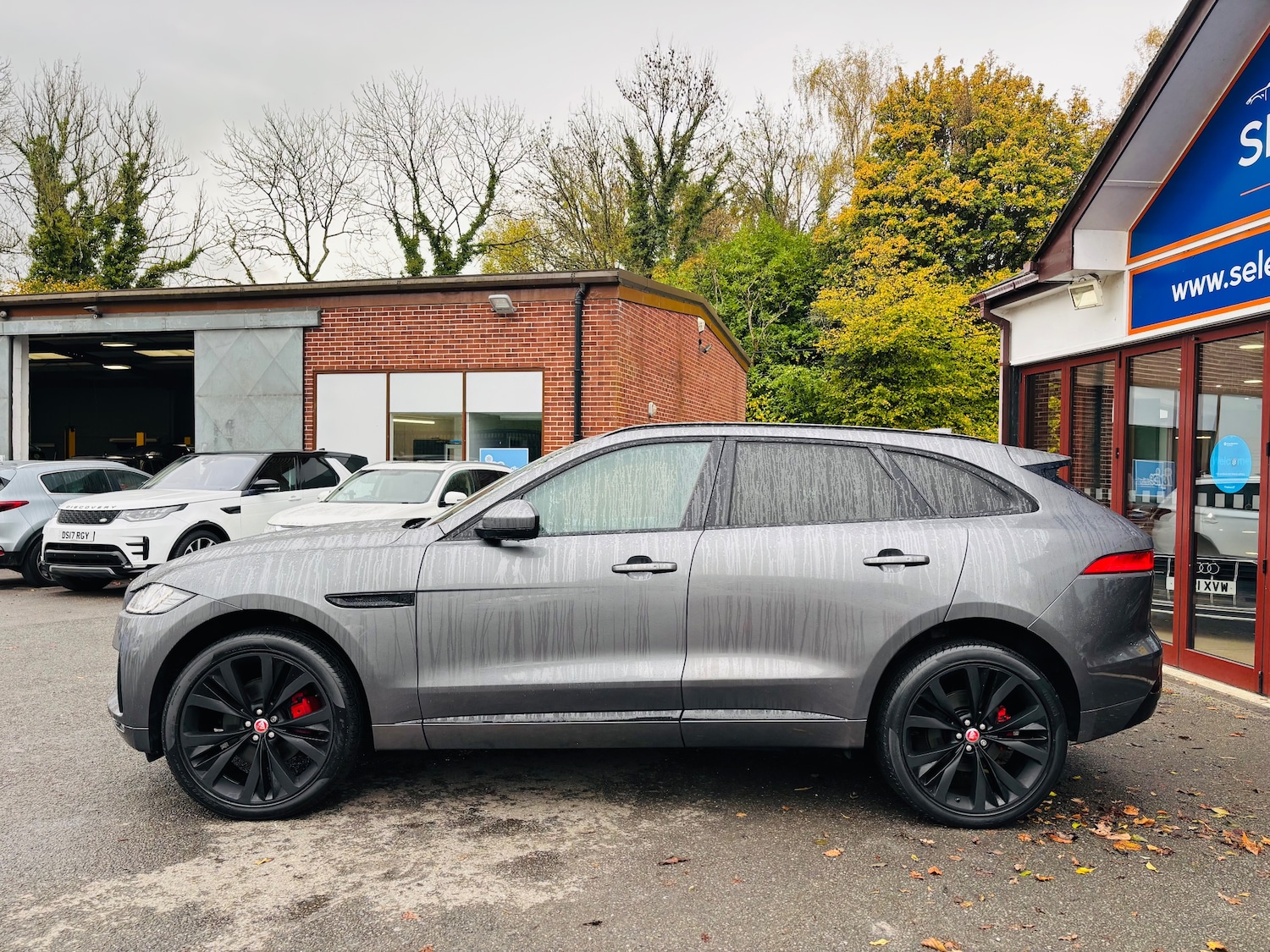 Used Jaguar F-Pace 2017 for sale - 76143623: Photo 5