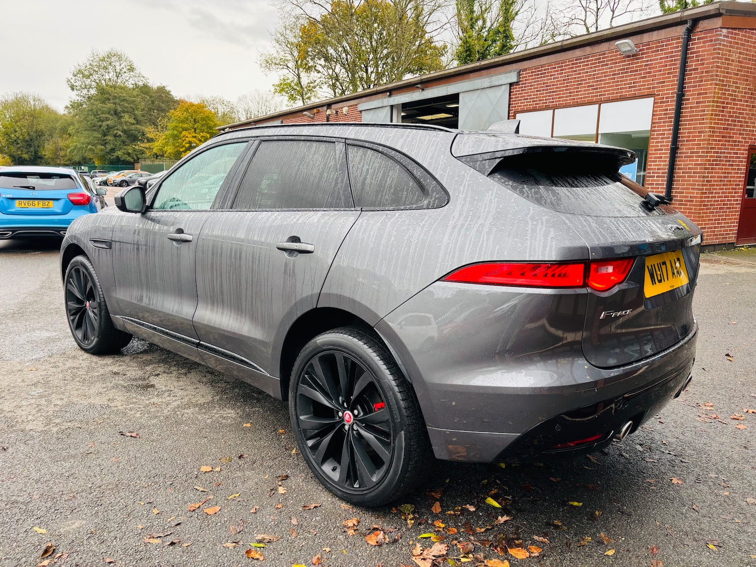 Used Jaguar F-Pace 2017 for sale - 76143623: Photo 6