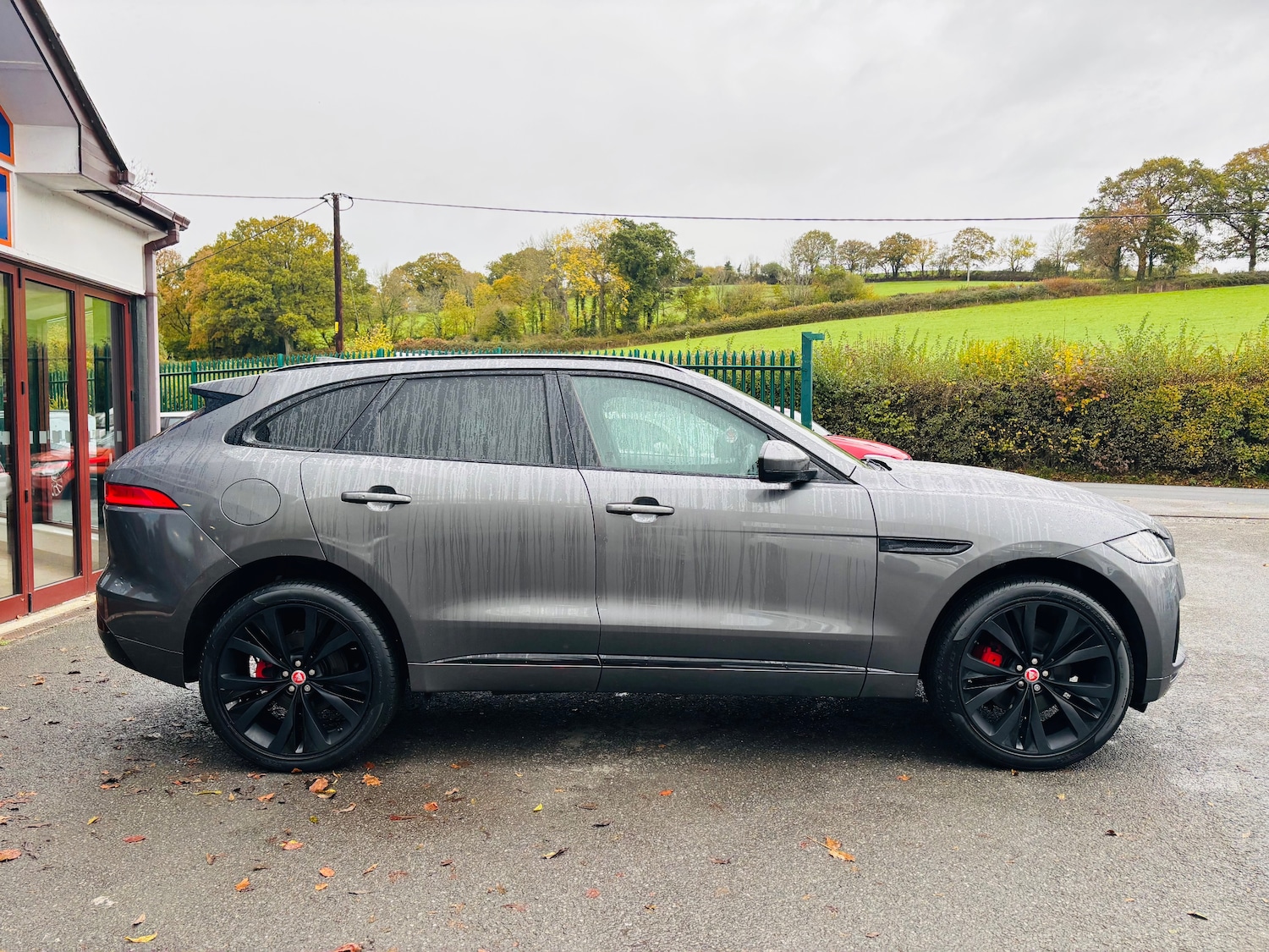 Used Jaguar F-Pace 2017 for sale - 76143623: Photo 9