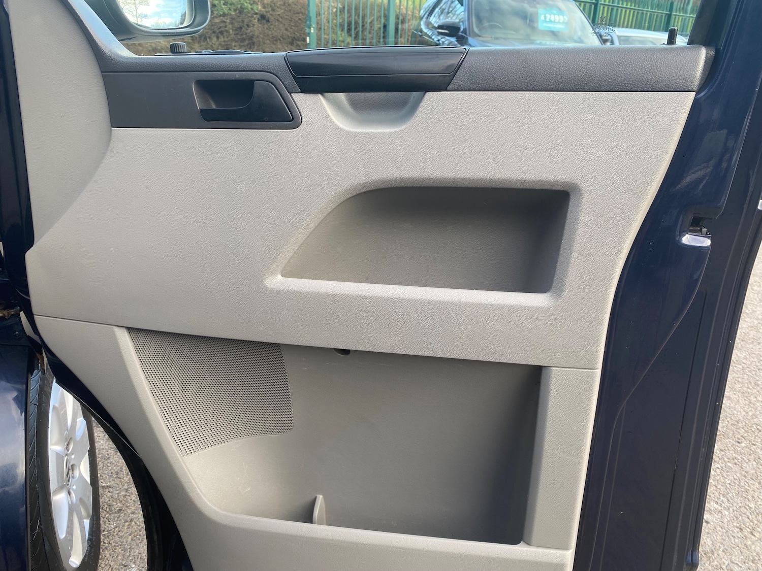 Used Volkswagen Transporter 2012 for sale - 77069381: Photo 25