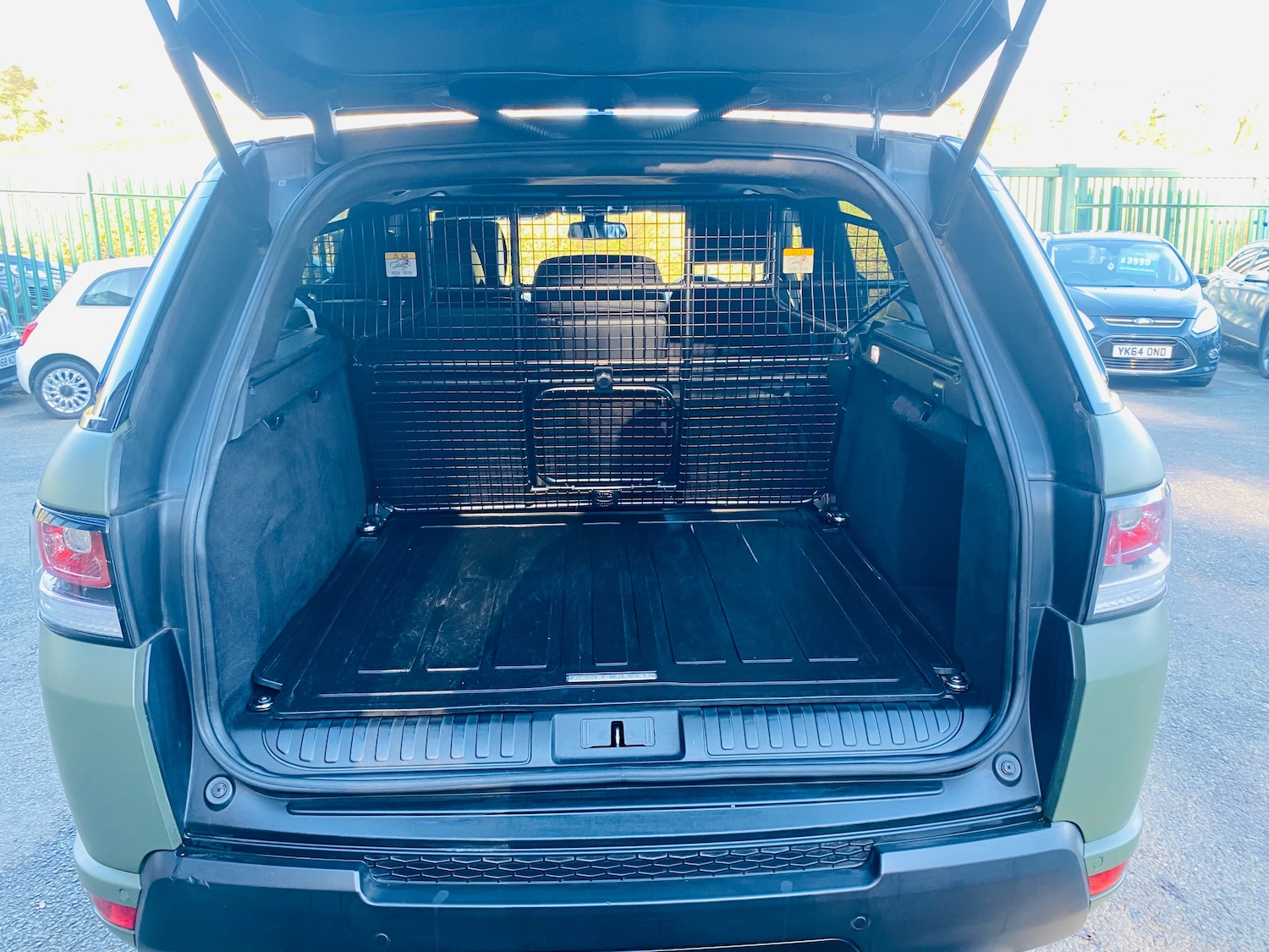 Used Land Rover Range Rover Sport 2013 for sale - 76653812: Photo 11