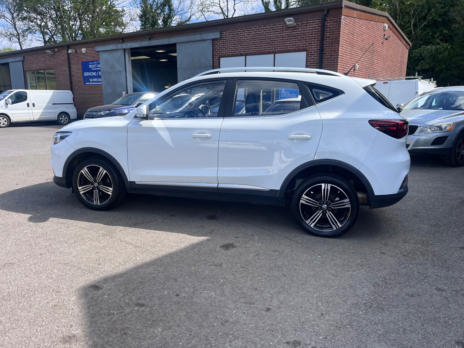 2019 MG ZS 1.5 VTi-TECH Exclusive SUV 5dr Petrol Manual Euro 6 (s/s) (106 ps) - Picture 8 of 12