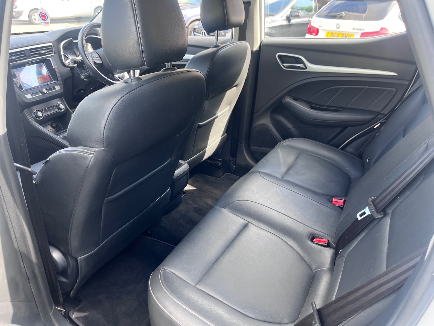 2019 MG ZS 1.5 VTi-TECH Exclusive SUV 5dr Petrol Manual Euro 6 (s/s) (106 ps) - Picture 9 of 12