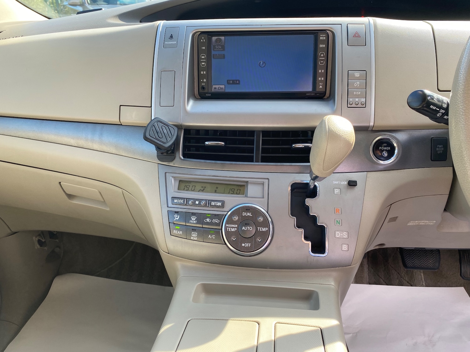 Used Toyota Estima 2020 for sale - 75694707: Photo 21