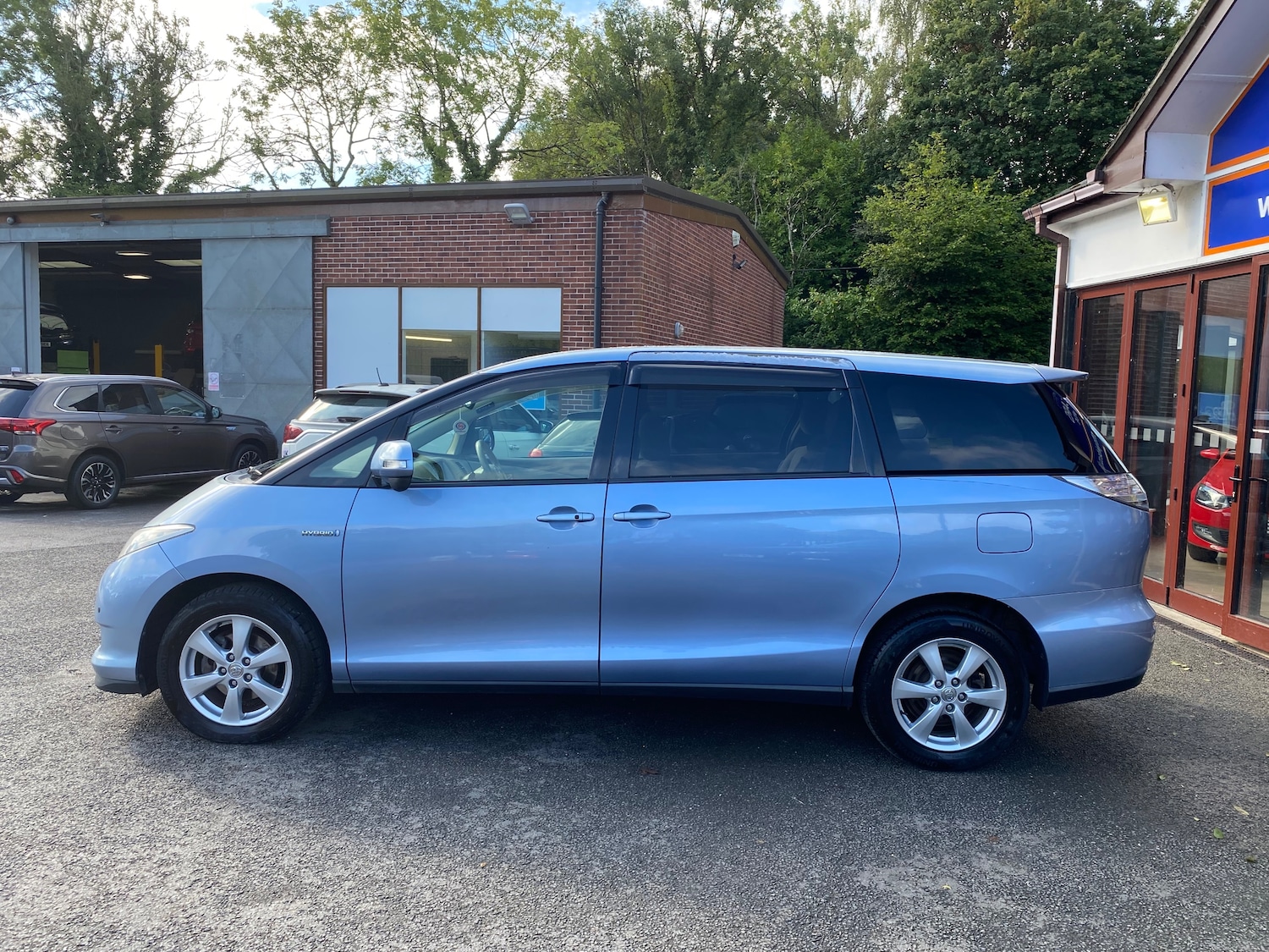 Used Toyota Estima 2020 for sale - 75694707: Photo 5