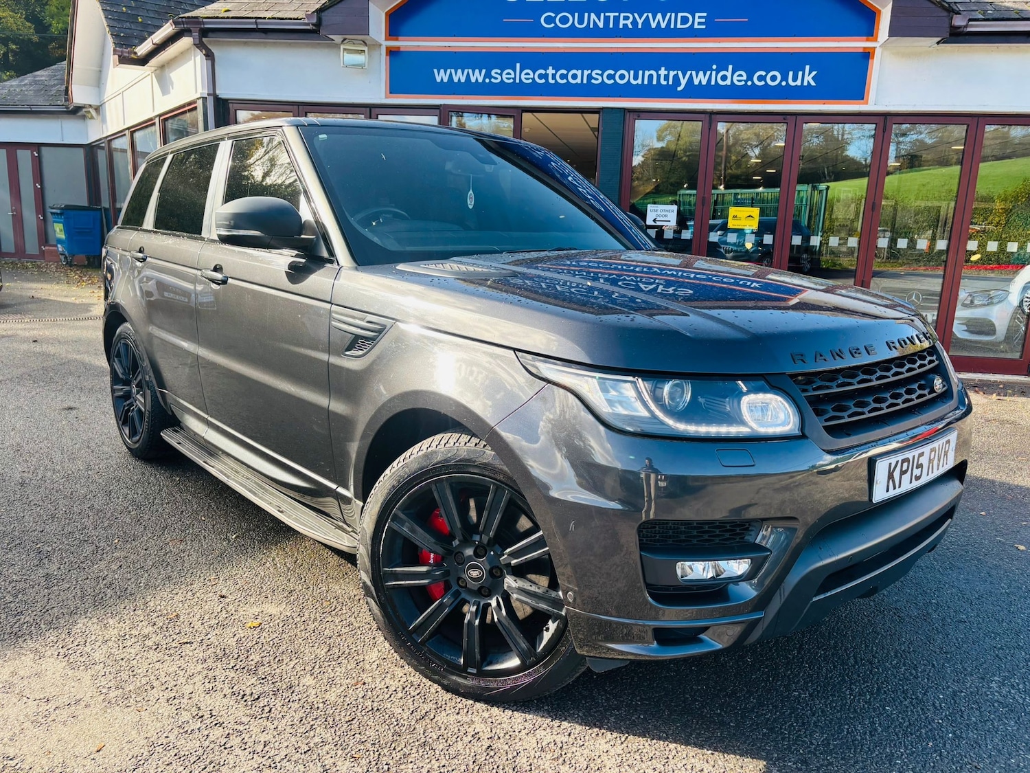 Used Land Rover Range Rover Sport 2015 for sale - 76369023: Photo 2