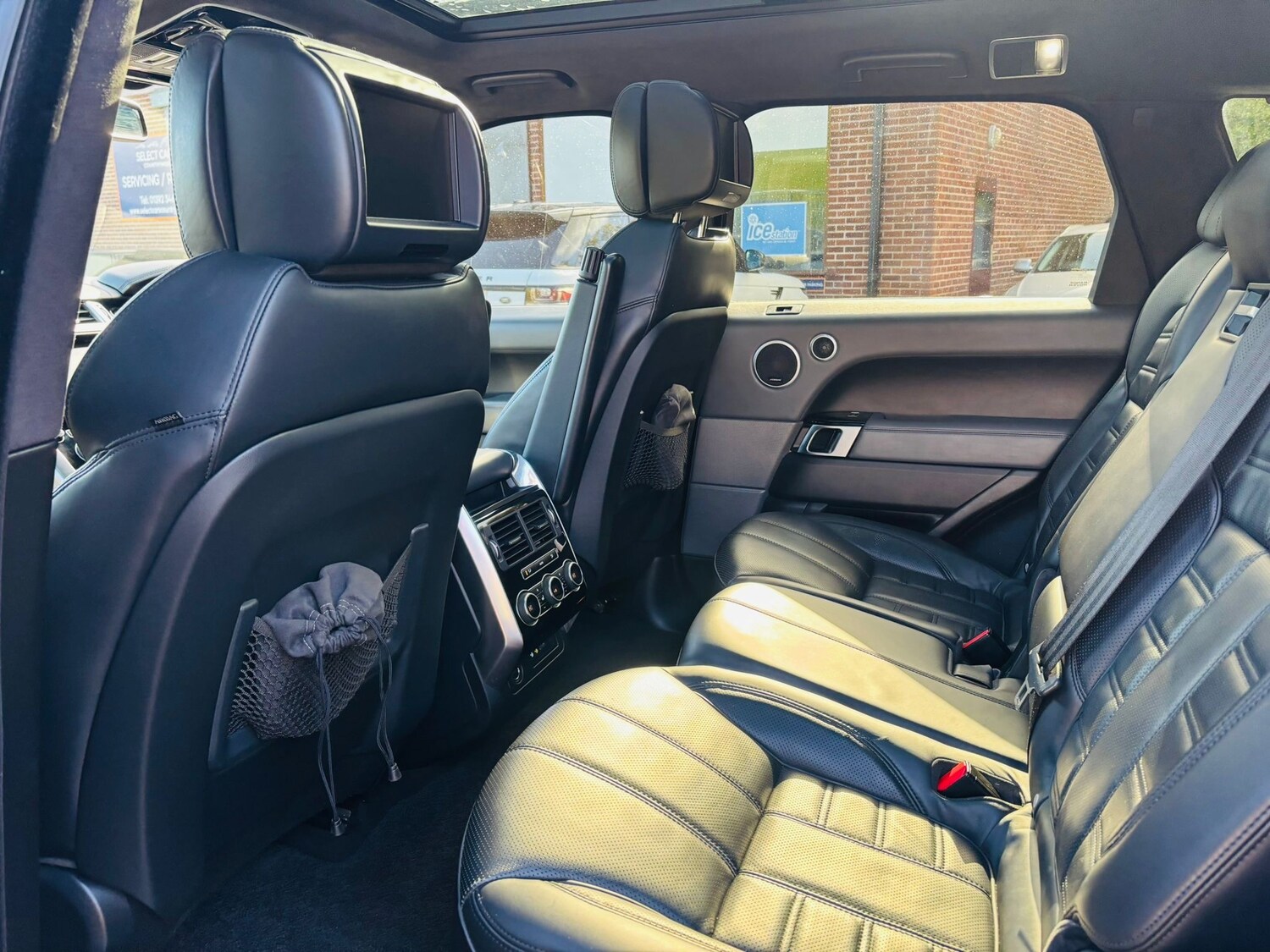 Used Land Rover Range Rover Sport 2015 for sale - 76369023: Photo 24